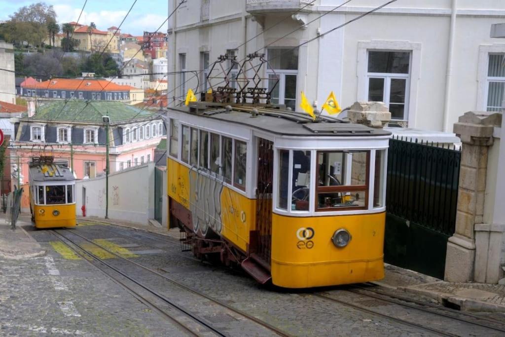 C2 Bairro Alto 18Th Century Beautiful Apartment Lisboa Dış mekan fotoğraf